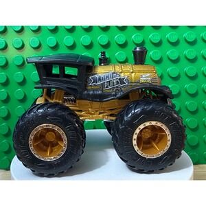 Hot Wheels Monster Trucks Loco Punk Gold Black Steampunk Train Diecast 1:64